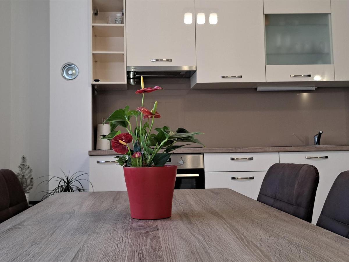 Holiday Apartman Kaštela Eksteriør bilde